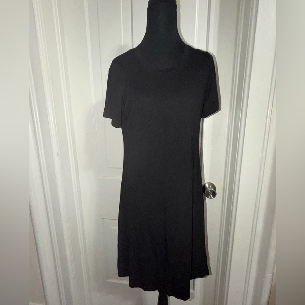 NWT women's Black Short Sleeve Dress size medium sun dress summer cute